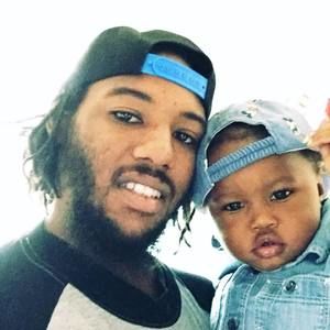 Meet your Posher, Tee